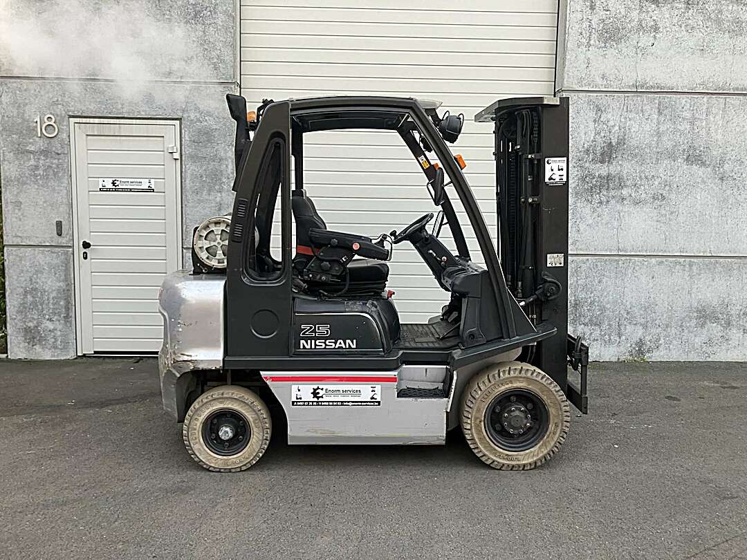 Heftrucks - Heftruck Nissan 2,5ton Gas